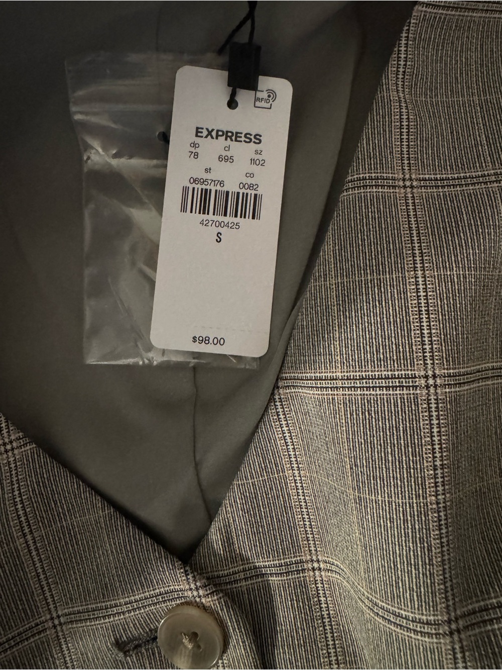 Express Structured Vest - Picture 3 of 3